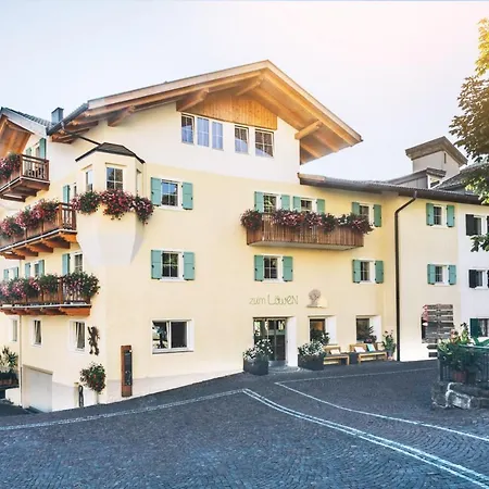 Zum Loewen-post Hotel *